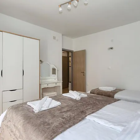 Sanja Appartement *
